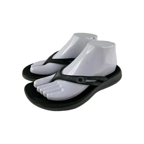 Bogs Women's Flip-Flops US 7 Black Summer Beach Thong Sandals - Picture 1 of 10
